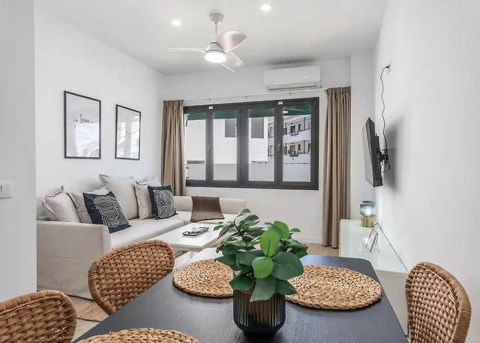 Ventura Next To The *